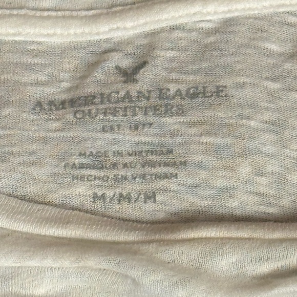 Lot of 2 Cream Summer Lightweight T-shirts Hollister American Eagle Size M/L - Picture 12 of 15
